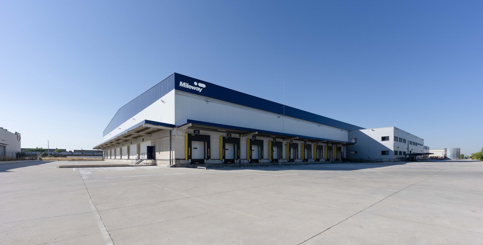 Mileway rehabilita una nave logística de 20.000 m2 en Alcalá de Henares