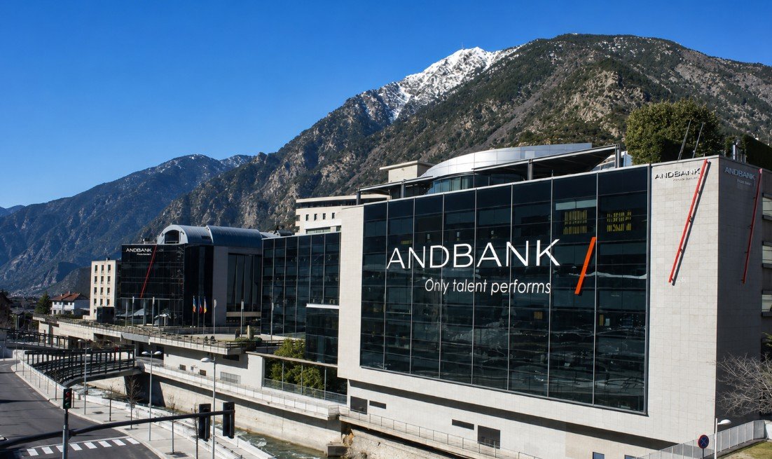 Andbank crea un fondo de 200 millones para adquirir hoteles de costa en España