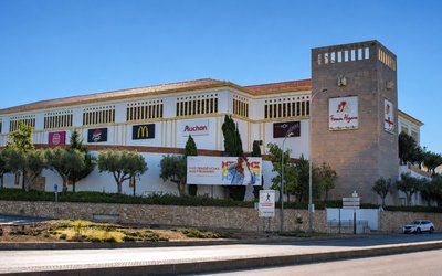 Alfana compra Forum Algarve por cerca de 130 millones y debuta fuera de España