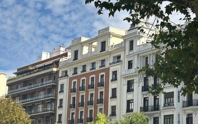 La compraventa de viviendas cae un 5,1% en julio y acumula un descenso del 3%