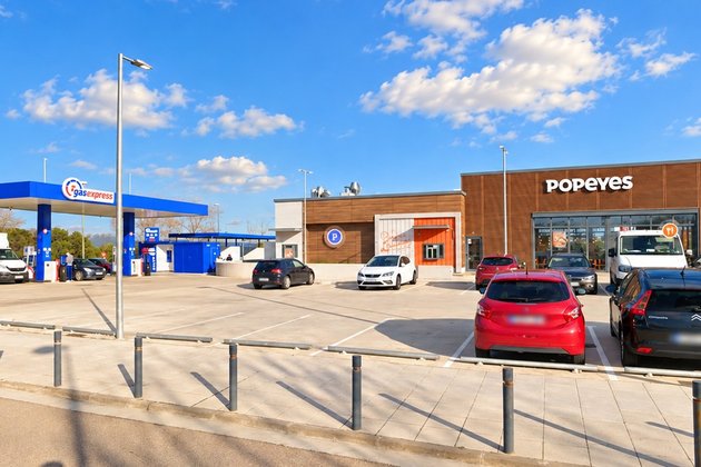 Hermes Properties vende un activo comercial junto a Puerto Venecia