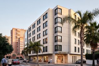 Renta 4 se alía con Westmont y Grupo Lar para invertir 350 millones en hoteles en España