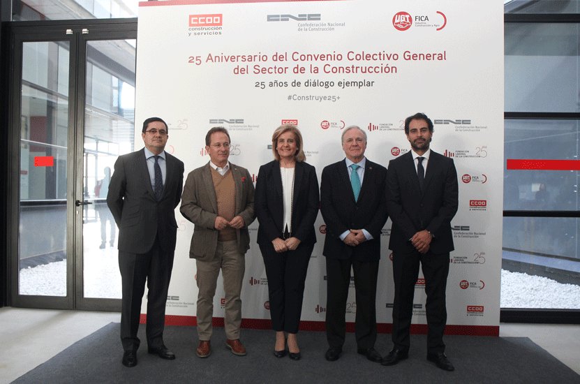 Fátima Báñez destaca la negociación colectiva en la industria de la construcción como “claro caso de éxito” en el desarrollo económico y social