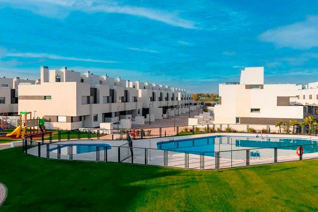 Vía Célere entrega una promoción de 158 chalés adosados en Getafe (Madrid)