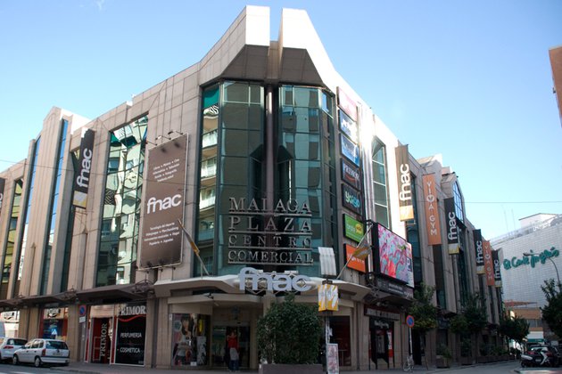 New Winds Group, de la familia Reyzábal, compra el centro comercial Málaga Plaza