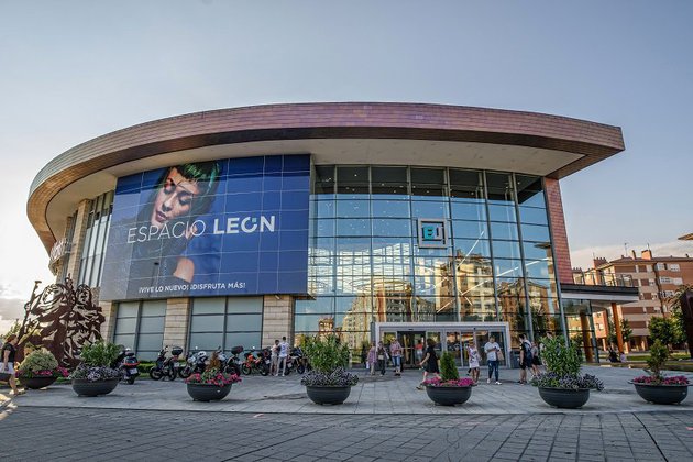 Blackstone saca a la venta el centro comercial Espacio León