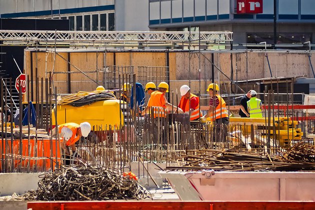 La construcción alerta de despidos objetivos y menores indemnizaciones sin el contrato fijo de obra