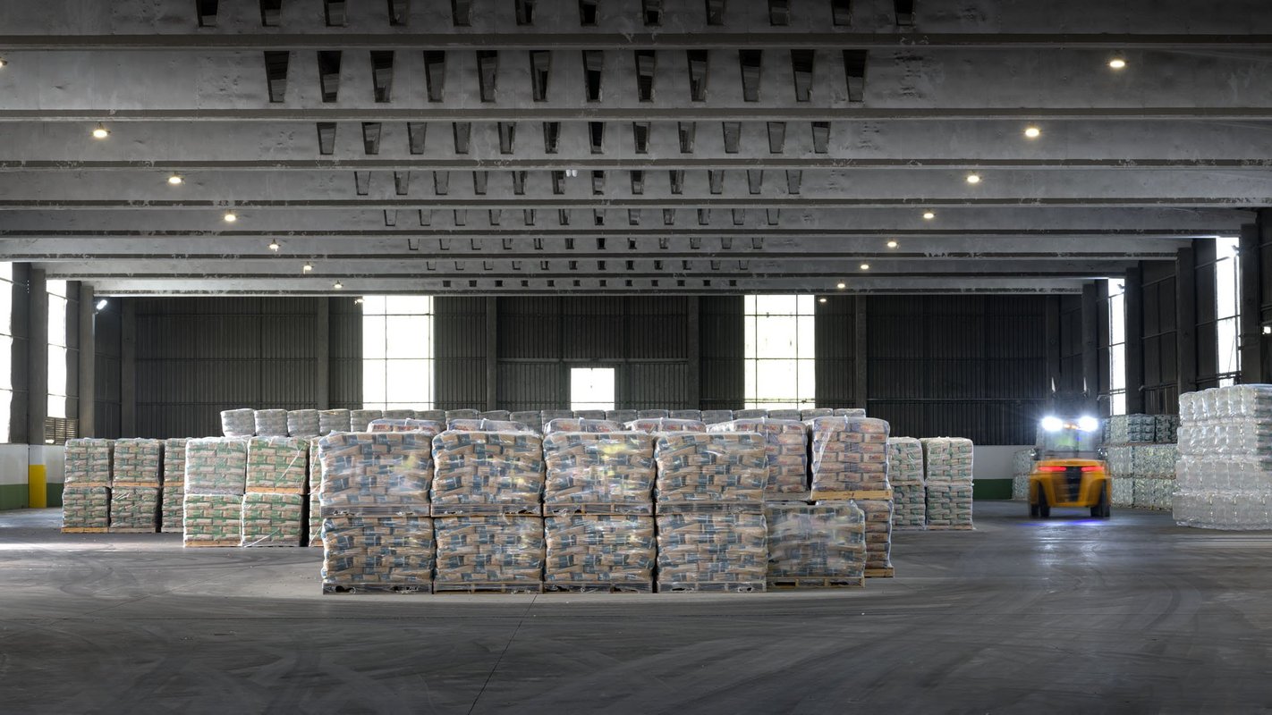 El consumo de cemento se estanca en febrero y las exportaciones caen un 7,4%