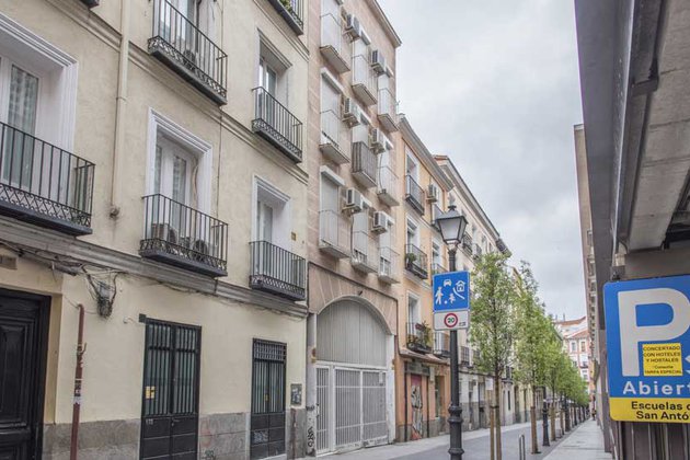 BidX1 vende online un edificio residencial y un supermercado por más de 5,5 millones de euros