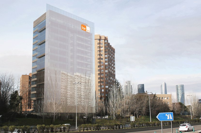 Lar España vende el edificio de oficinas Torre Spínola por 37 millones de euros