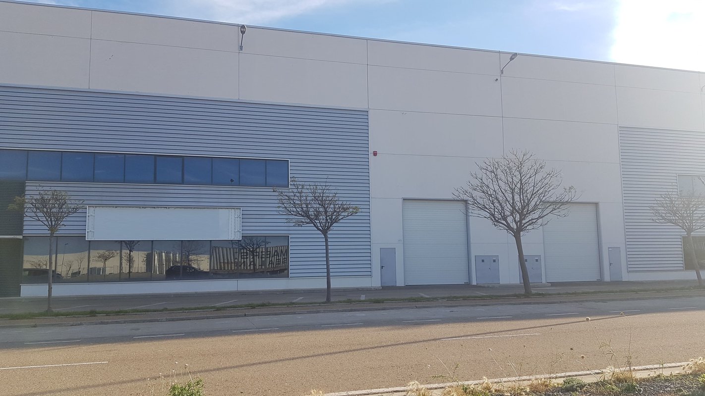 Lowe Rental abre un almacén en la Plataforma Logística PLAZA