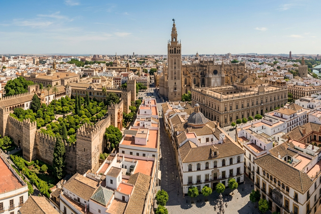 Hestia invertirá 11 millones en rehabilitar seis edificios históricos de Sevilla