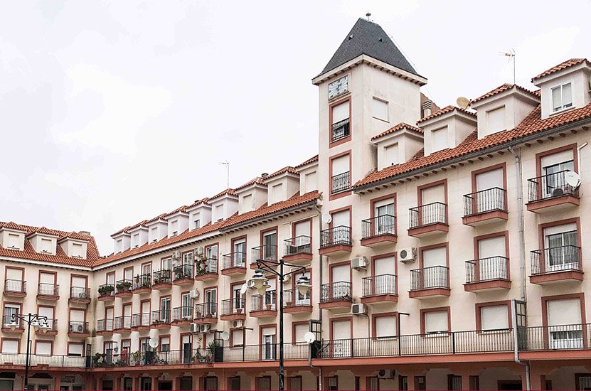 Unicaja y Haya Real Estate ponen en venta más de 1.350 inmuebles con rebajas de hasta el 40%