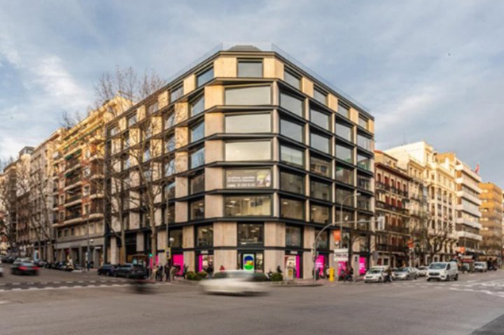 IWG trae a Madrid su marca ‘premium’ de 'coworking'