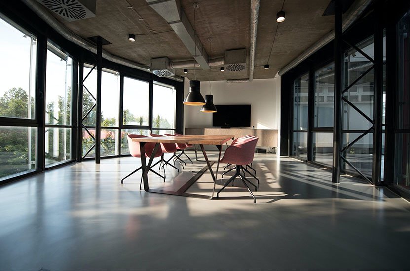 El 95% de los inquilinos de oficinas mantuvo sus espacios de trabajo abiertos durante 2020