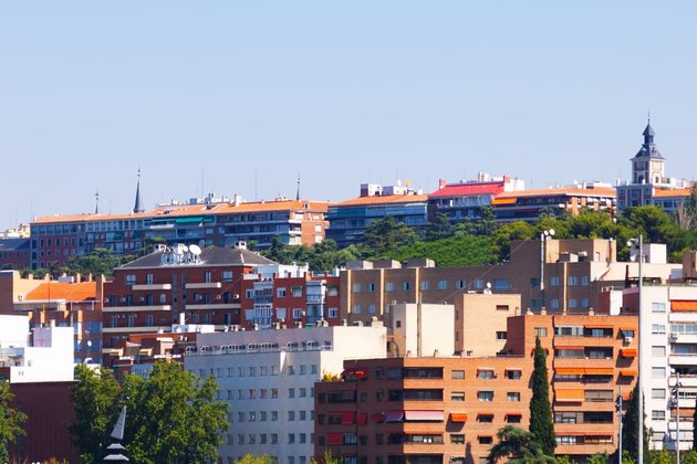 Madrid aprueba el plan especial que permitirá impulsar viviendas protegidas al aplicar las medidas del Gobierno regional
