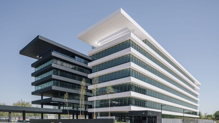Izilend concede una financiación de 90 millones sobre el complejo de oficinas Helios