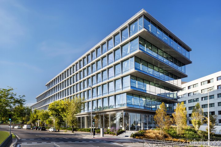 Metrovacesa y Tishman Speyer alquilan 5.200 metros cuadrados de su edificio de oficinas Puerto Somport