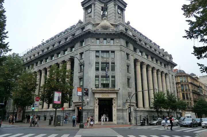 Mutualidad de la Abogacía vende la sede de BBVA en Bilbao