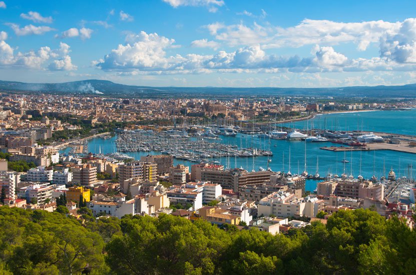 Importantes diferencias en el mercado residencial de vivienda nueva de Baleares y Canarias