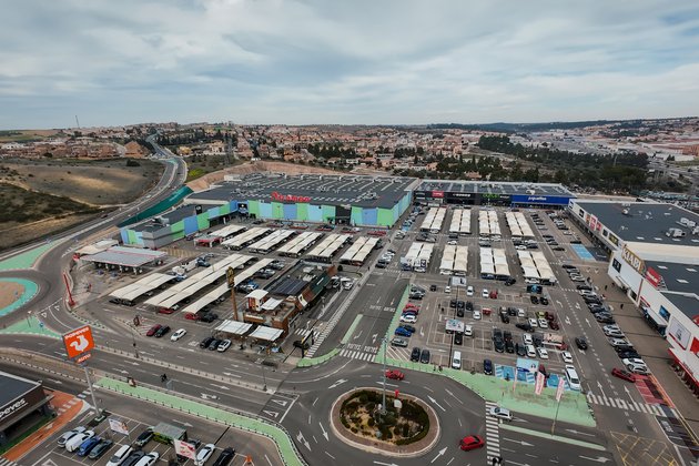 HLRE Socimi vende Parque Comercial Abadía a Redevco