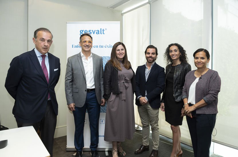 Los inversores siguen apostando por el comercio físico en España