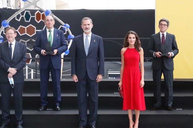 Porcelanosa recibe de manos de los Reyes el premio nacional de innovación 2019