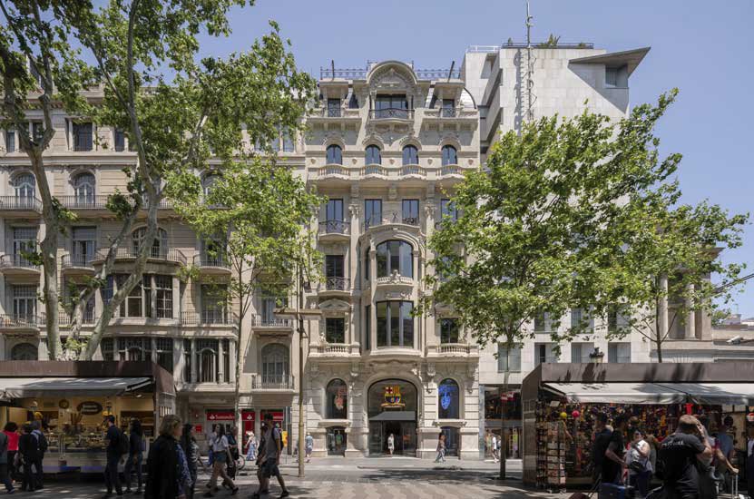 Real I.S. compra un edificio comercial y de oficinas en Las Ramblas de Barcelona