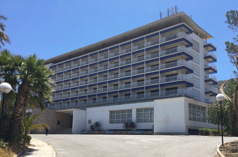 BBVA vende una antigua residencia para empleados en Alfaz del Pi (Alicante) a la SOCIMI ELAIA Investment Spain por casi 9 millones de euros