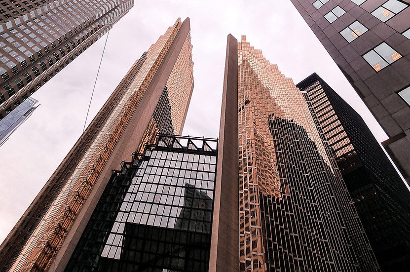 Amancio Ortega paga 800 millones de euros por el rascacielos Royal Bank Plaza de Toronto