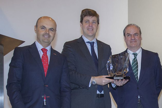 SSR Iberia premia a Abanca en reconocimiento a su apoyo al sector de la promoción inmobiliaria
