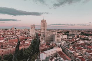Rehabilitación para satisfacer la demanda de oficinas en Madrid y Barcelona