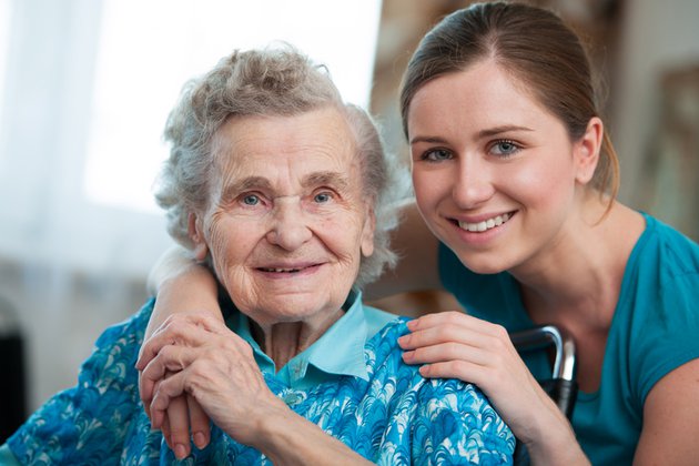 La compra de residencias de ancianos se encarece más de un 50% en el último año