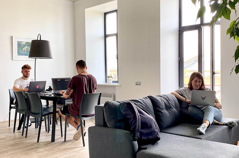 Digitales, flexibles y sociales… Así serán las oficinas después de la COVID-19