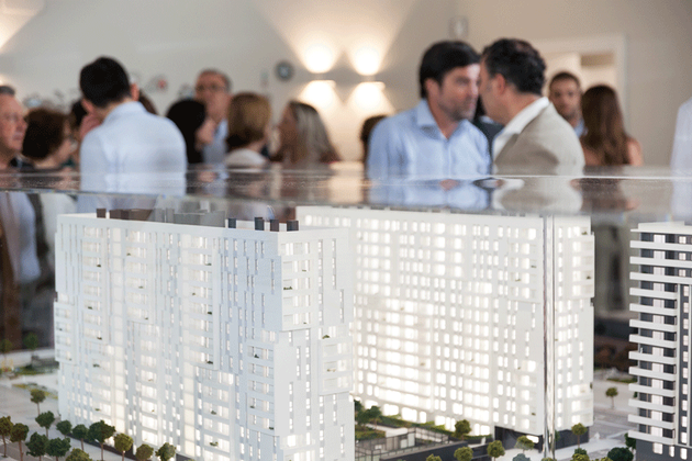 AQ Acentor inaugura la oficina de ventas de la mayor promoción de Valencia, AQ Turianova