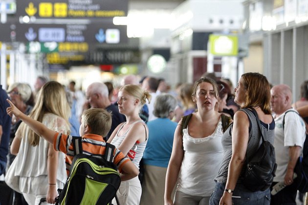 España recibe 20 millones de turistas internacionales hasta abril, el 11,6% más