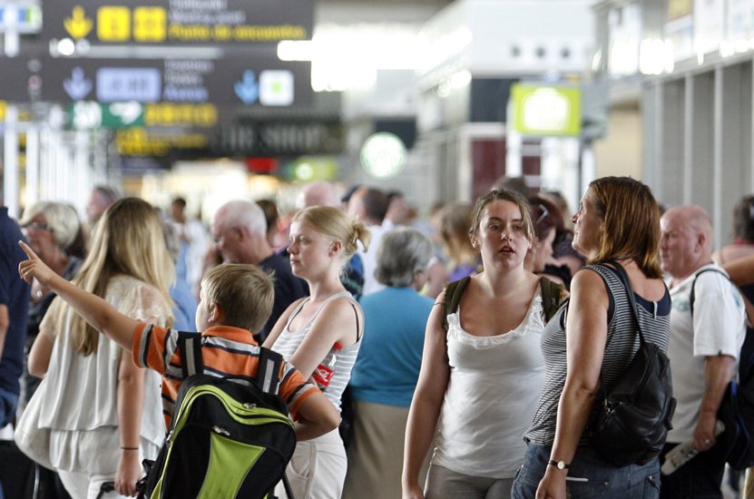 España recibe 20 millones de turistas internacionales hasta abril, el 11,6% más