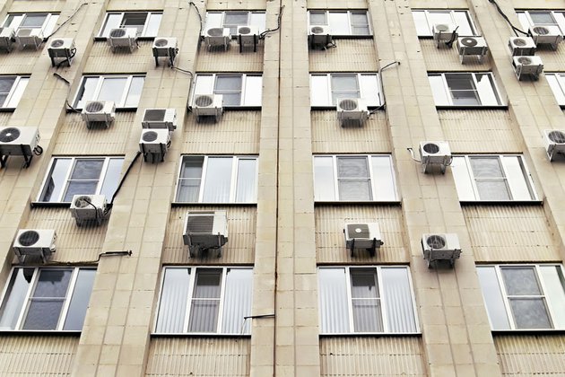 Dos millones de viviendas necesitan obras de conservación en España, según el Colegio de Aparejadores de Barcelona