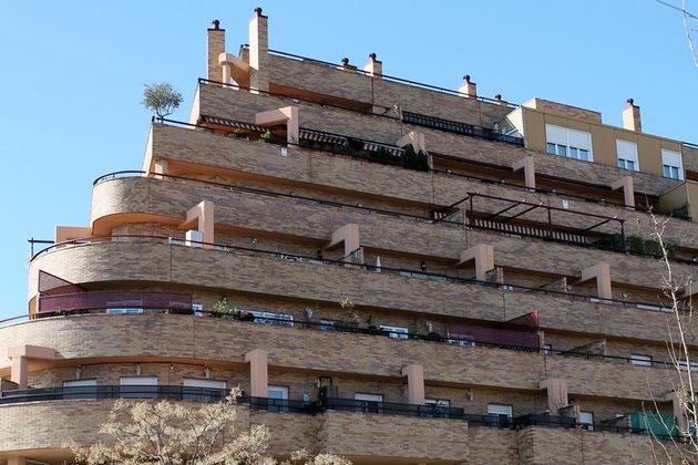 El precio de la vivienda sube más de un 10% interanual en San Sebastián, Bilbao y Barcelona