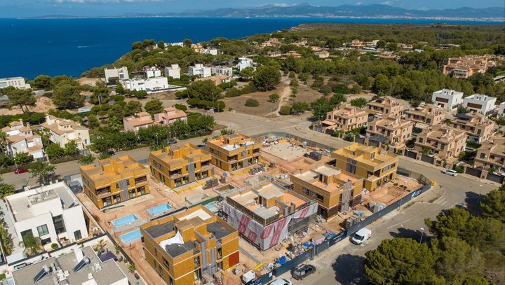Viviendas en construcción de la promoción Eneida Views de AEDAS Homes en Mallorca.