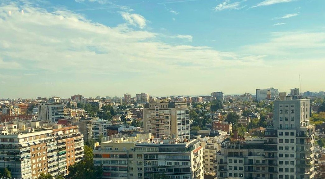 La compraventa de viviendas cae un 3,4% y rompe trece meses de crecimiento