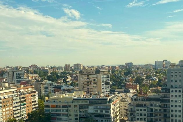 La compraventa de viviendas cae un 3,4% y rompe trece meses de crecimiento