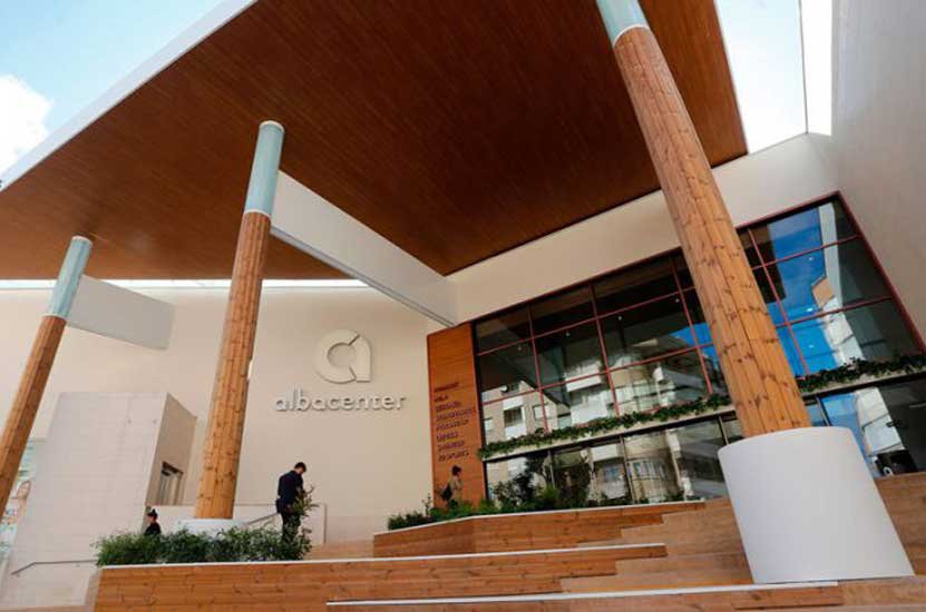 Lar España ha llegado a acuerdos sobre más del 80% de la SBA de sus centros y parques comerciales