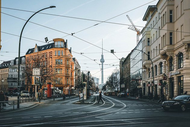 Berlín vota a favor de expropiar a las grandes empresas inmobiliarias