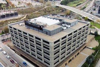 Axiare invierte 180 millones de euros en la compra de cuatro edificios de oficinas y una superficie comercial