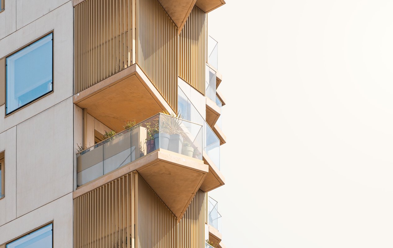 Vender un piso en España en 2026: Análisis entre el mercado tradicional y la venta urgente al contado