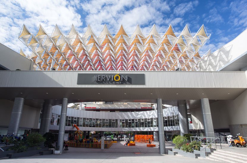 Nuveen Real Estate cierra la adquisición del 100% del centro comercial Nervión Plaza en Sevilla