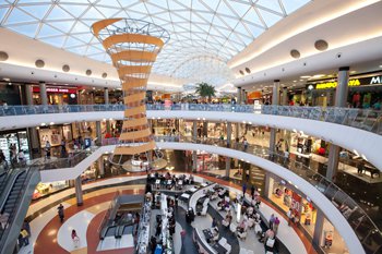 Marineda City y Auxideico celebran la primera jornada de arquitectura retail en Coruña