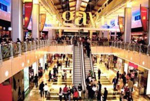 Ligero aumento de los visitantes  a los centros comerciales durante 2011 y bajada de las ventas un 2,8%