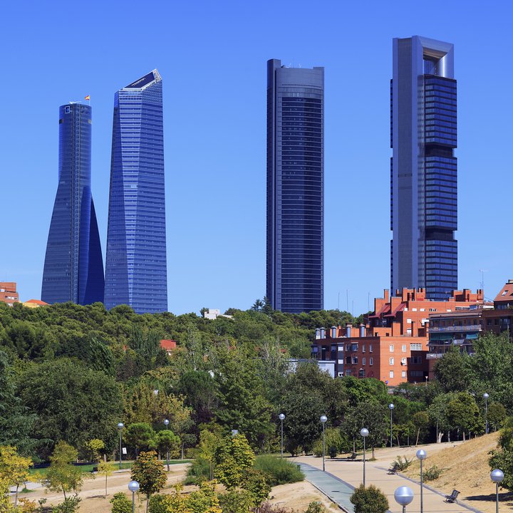 Zona empresarial en Madrid, cuatro torres.